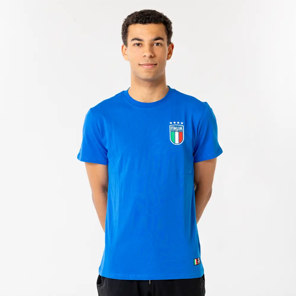 Italie borst logo t shirt model 1