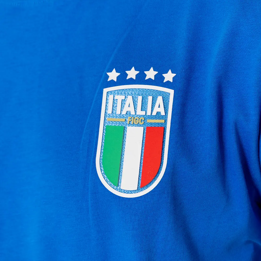 Italie borst logo t shirt model 3