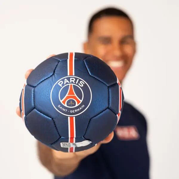 psg-matte-logo-stripe-mini-voetbal-logo